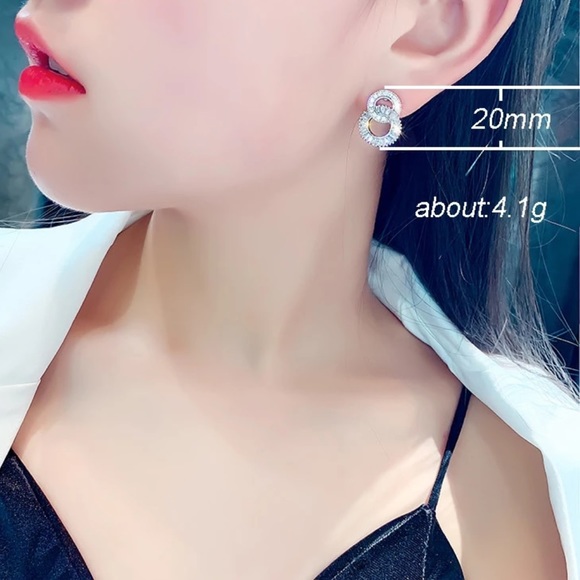 ** Luxury 925 Silver White Sapphire Hoop Earrings - Picture 5 of 7